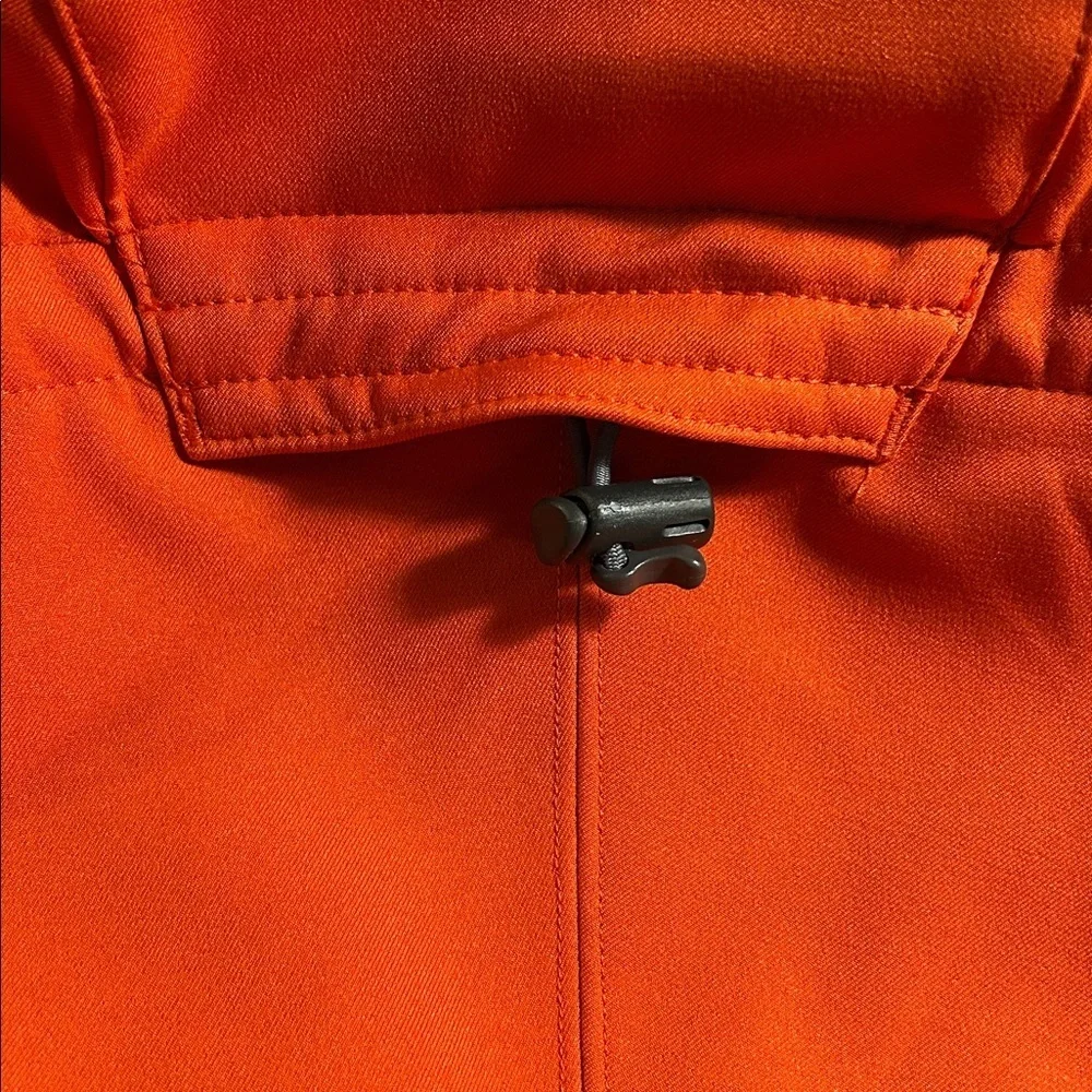 Under Armour Storm Vibrant Orange Zip-Up Jacket With Hood and Pockets Size M